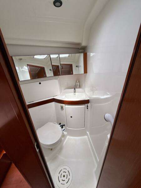 Vision 360 43ft Beneteau Yacht For Sale