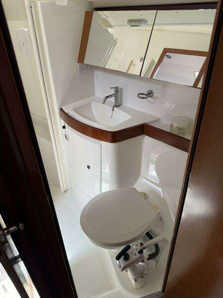 Vision 360 43ft Beneteau Yacht For Sale