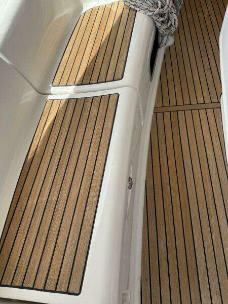 Vision 360 43ft Beneteau Yacht For Sale