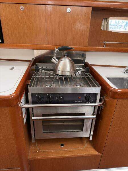 Vision 360 43ft Beneteau Yacht For Sale