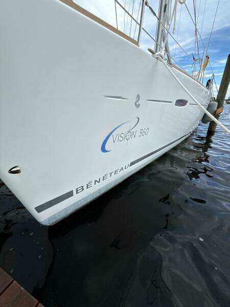 Vision 360 43ft Beneteau Yacht For Sale