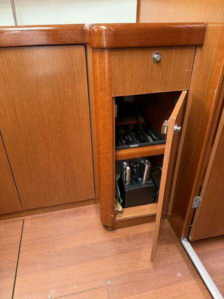 Vision 360 43ft Beneteau Yacht For Sale