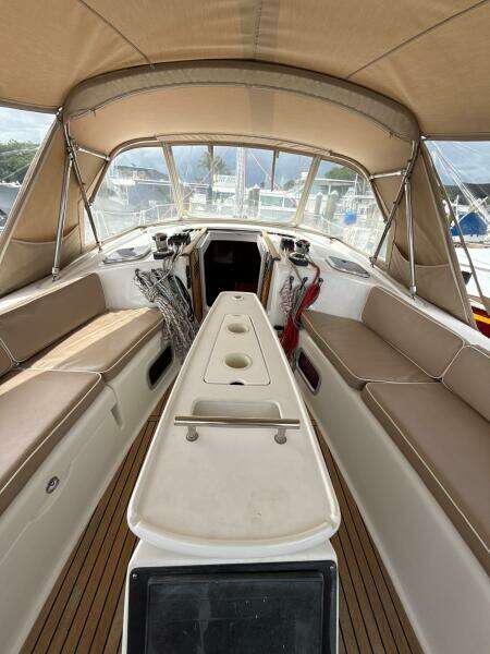 Vision 360 43ft Beneteau Yacht For Sale