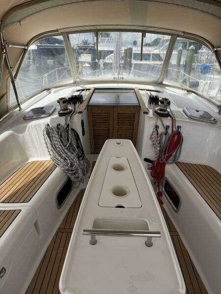 Vision 360 43ft Beneteau Yacht For Sale