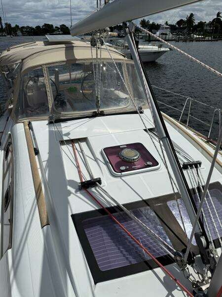 Vision 360 43ft Beneteau Yacht For Sale
