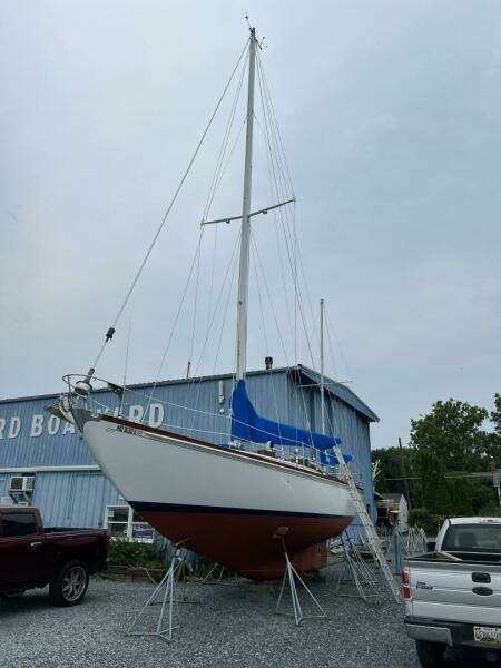 Ma Folie 40ft Hinckley Yacht For Sale Ma Folie 40ft Hinckley Yacht For Sale