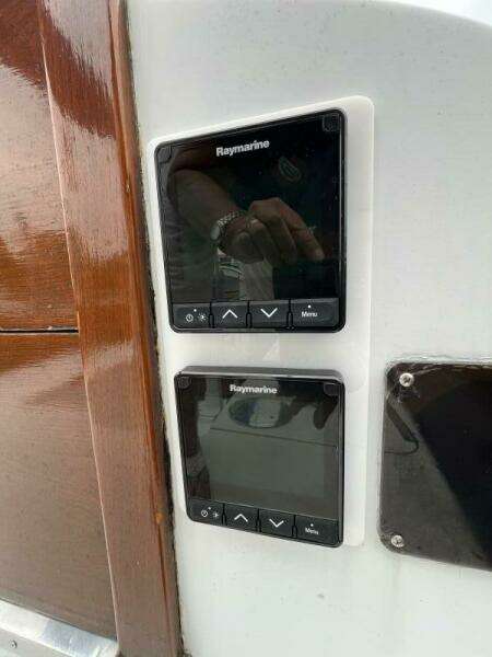 Ma Folie 40ft Hinckley Yacht For Sale Ma Folie 40ft Hinckley Yacht For Sale