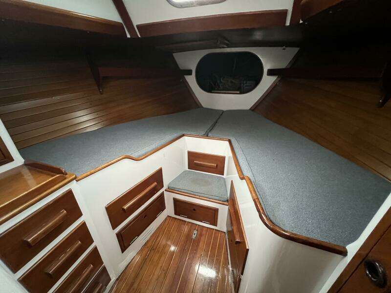 Ma Folie 40ft Hinckley Yacht For Sale Ma Folie 40ft Hinckley Yacht For Sale