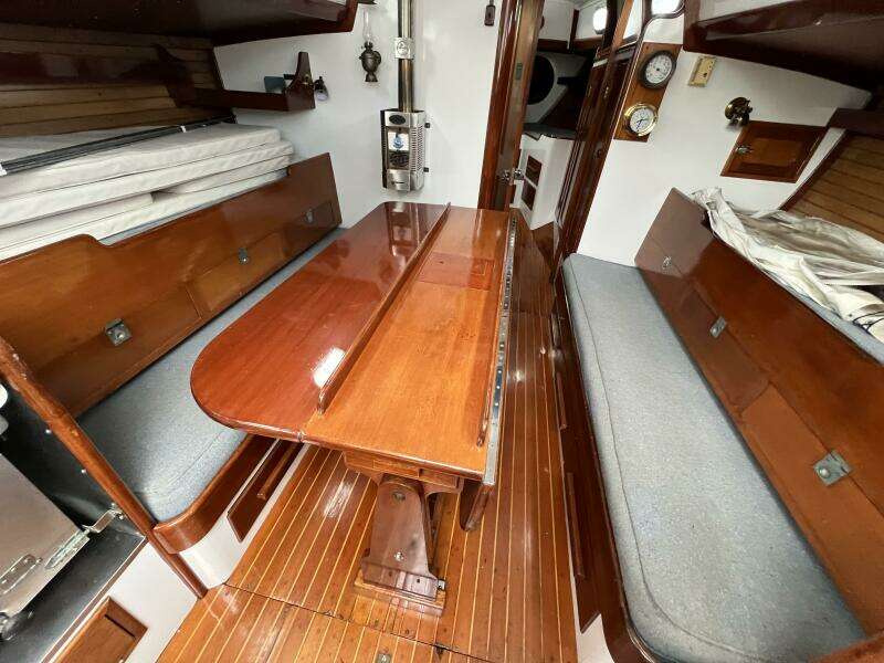 Ma Folie 40ft Hinckley Yacht For Sale Ma Folie 40ft Hinckley Yacht For Sale