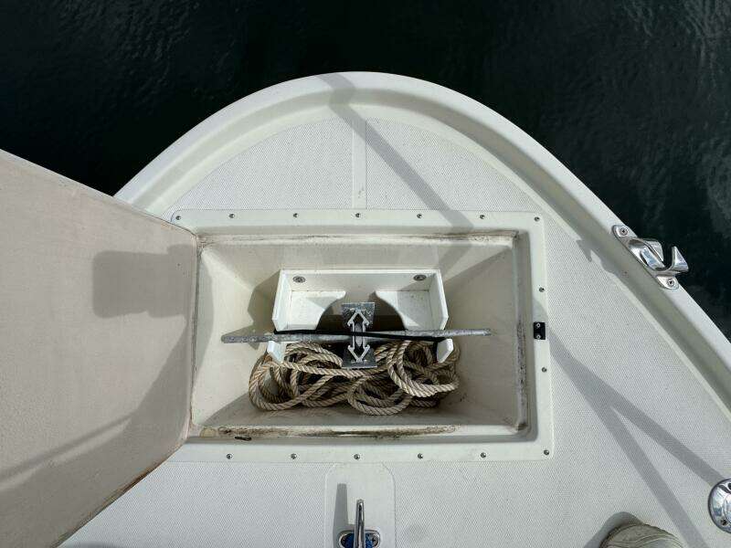 26ft Limestone Yacht For Sale
