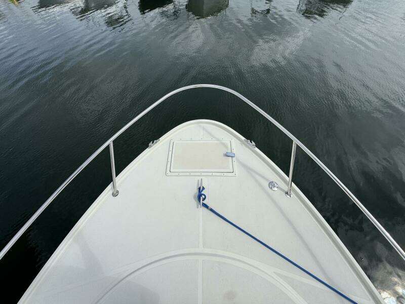 26ft Limestone Yacht For Sale