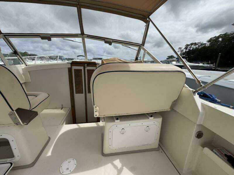 26ft Limestone Yacht For Sale