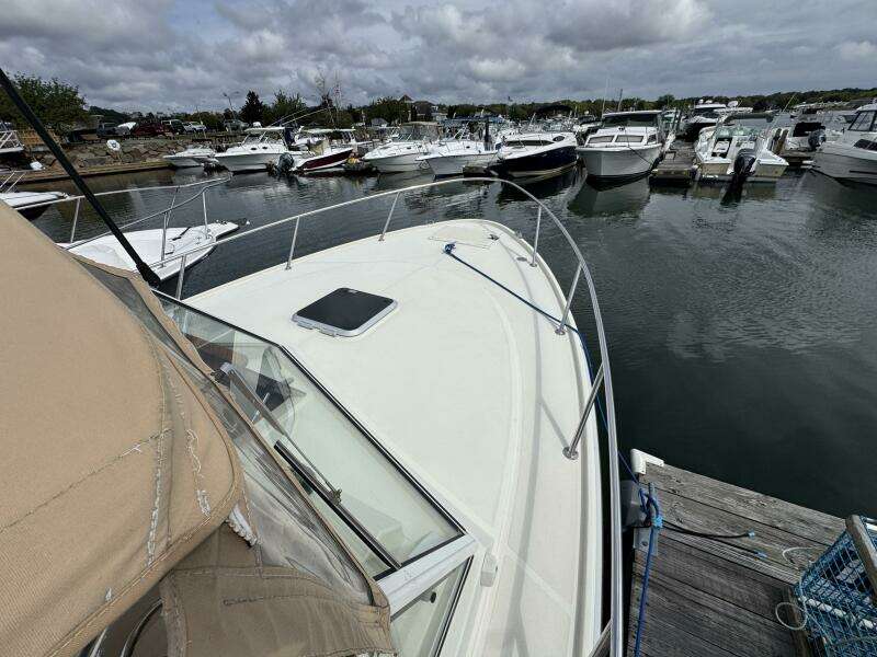 26ft Limestone Yacht For Sale
