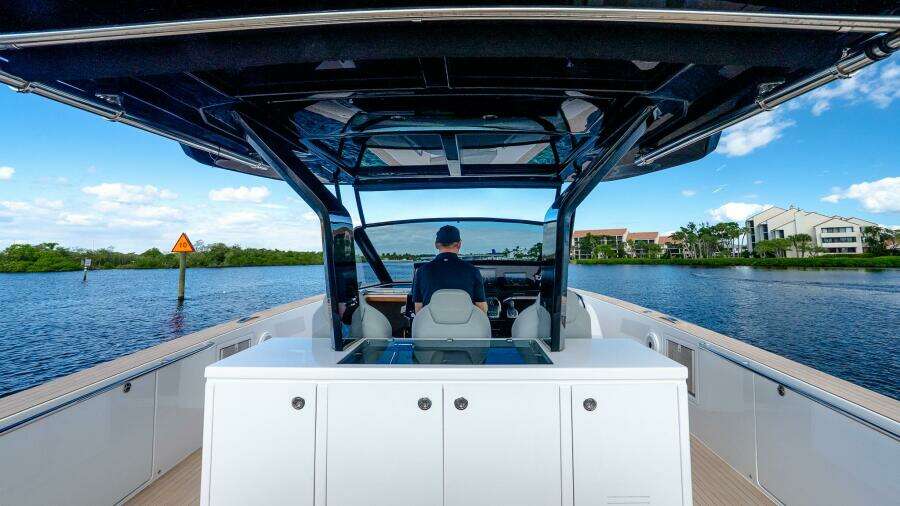 AVAILABLE NOW 43ft Pardo Yachts Yacht For Sale