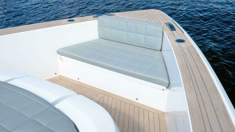 AVAILABLE NOW 43ft Pardo Yachts Yacht For Sale