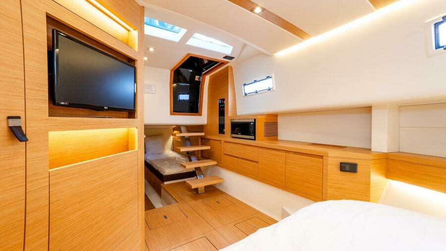 AVAILABLE NOW 43ft Pardo Yachts Yacht For Sale