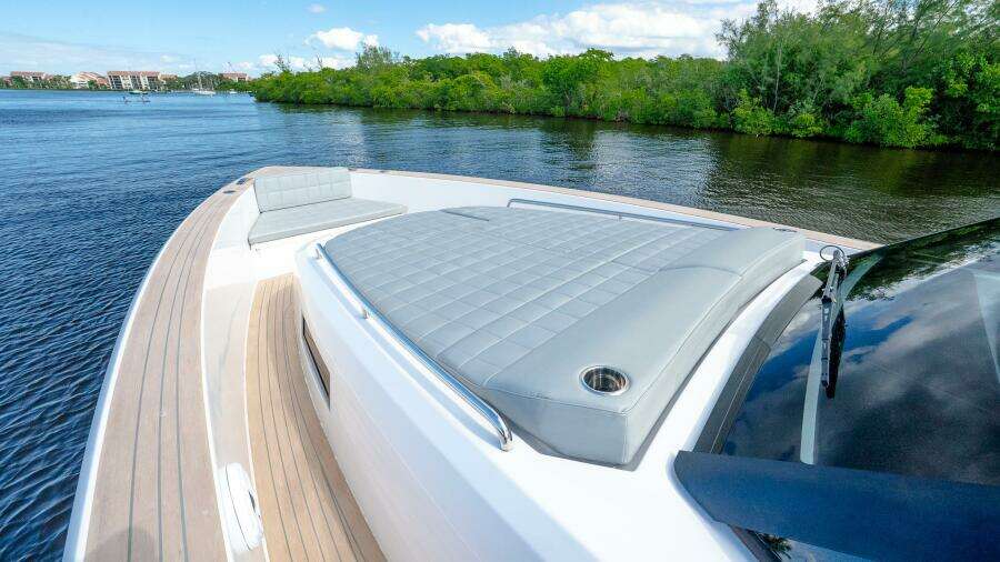 AVAILABLE NOW 43ft Pardo Yachts Yacht For Sale