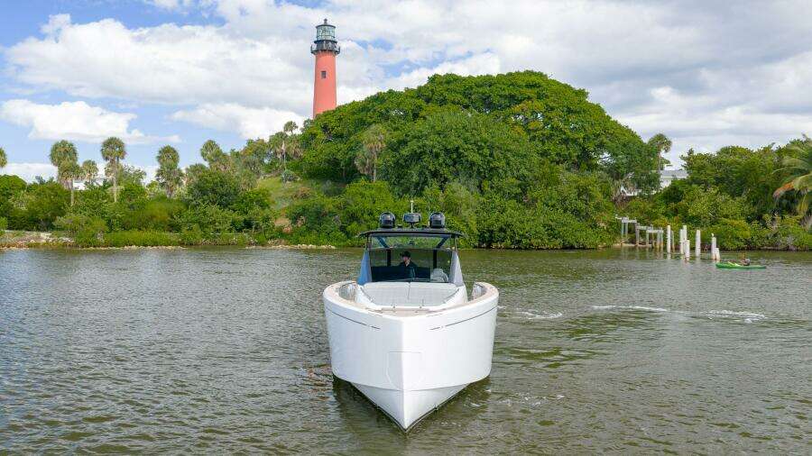 AVAILABLE NOW 43ft Pardo Yachts Yacht For Sale