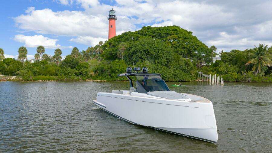 AVAILABLE NOW 43ft Pardo Yachts Yacht For Sale