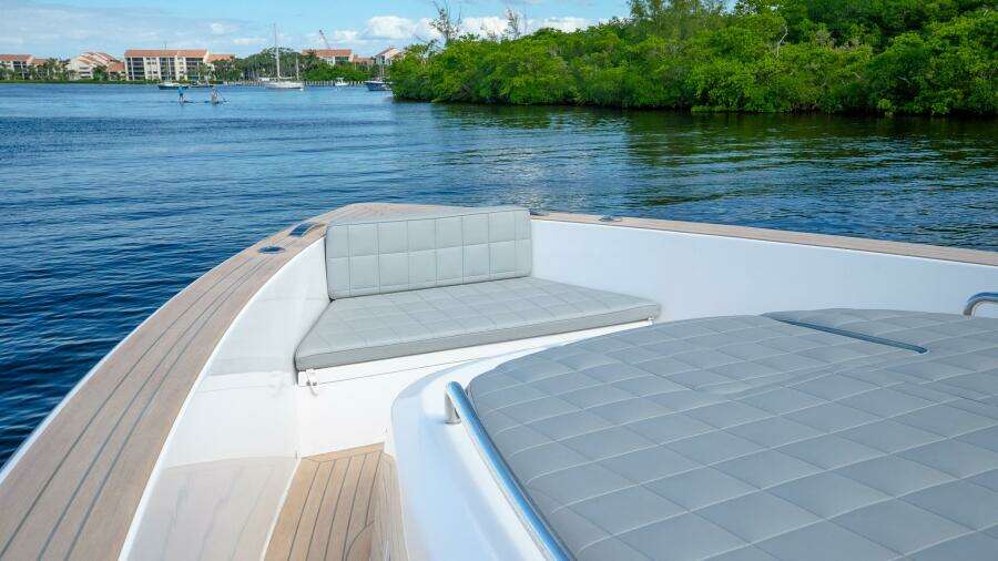 AVAILABLE NOW 43ft Pardo Yachts Yacht For Sale