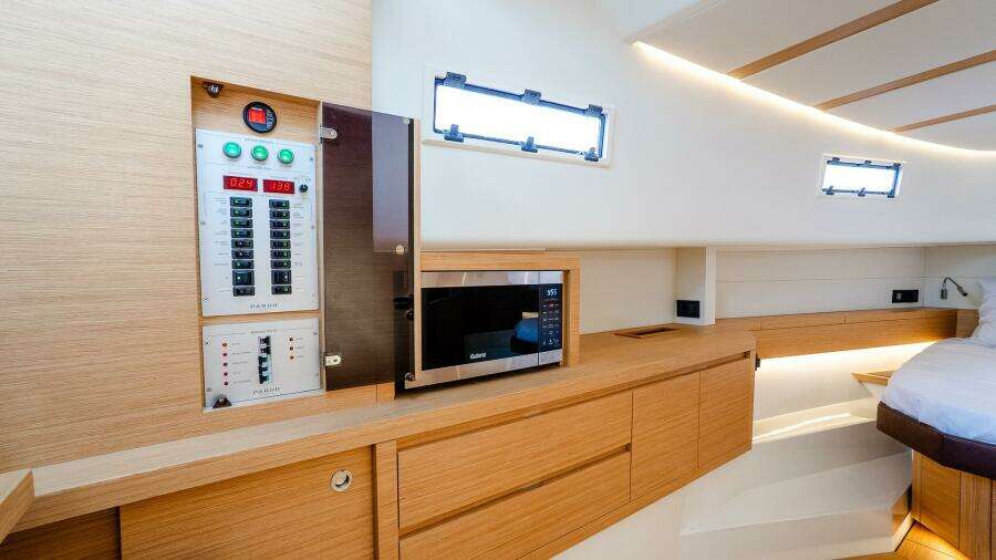 AVAILABLE NOW 43ft Pardo Yachts Yacht For Sale