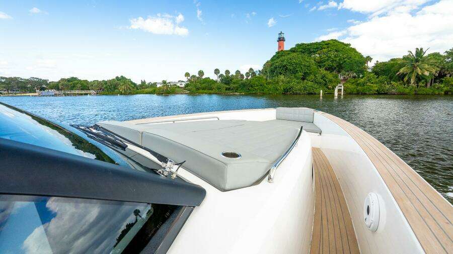 AVAILABLE NOW 43ft Pardo Yachts Yacht For Sale