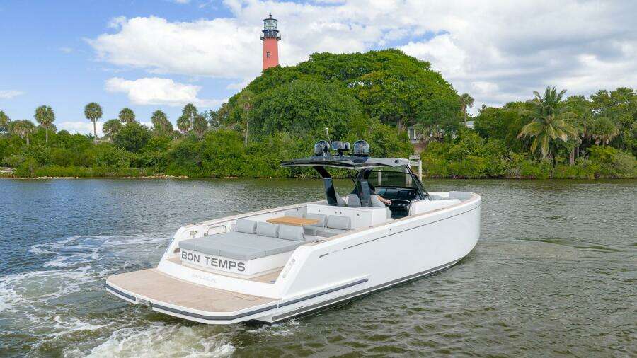 AVAILABLE NOW 43ft Pardo Yachts Yacht For Sale