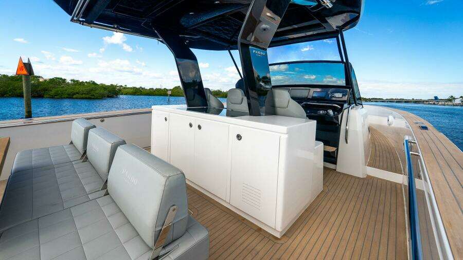 AVAILABLE NOW 43ft Pardo Yachts Yacht For Sale