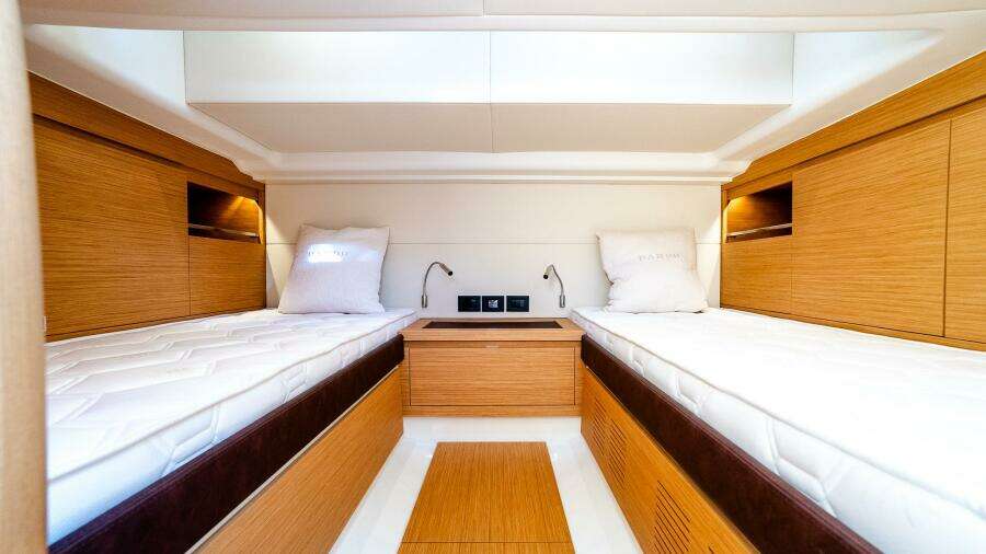 AVAILABLE NOW 43ft Pardo Yachts Yacht For Sale