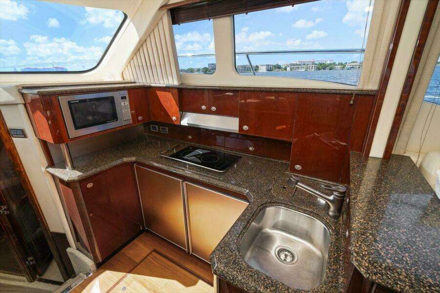 Vivid Imagination 52ft Sea Ray Yacht For Sale