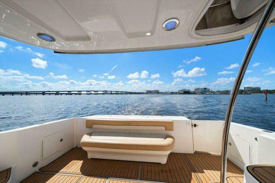 Vivid Imagination 52ft Sea Ray Yacht For Sale