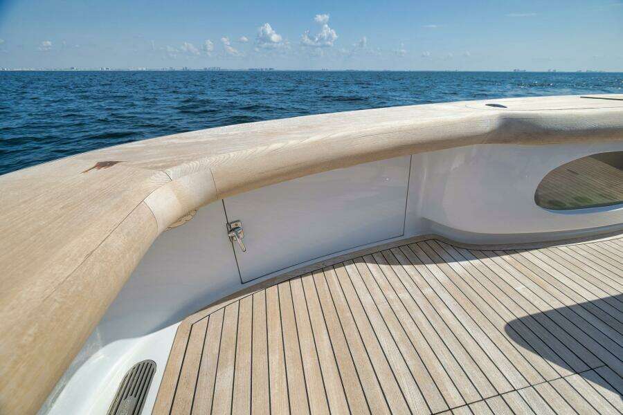 56ft Sunny Briggs Yacht For Sale