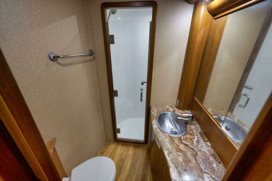 56ft Sunny Briggs Yacht For Sale