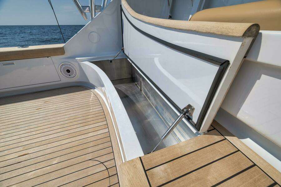 56ft Sunny Briggs Yacht For Sale