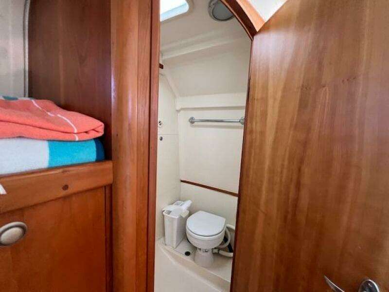 Blue Skye  30ft Mainship Yacht For Sale