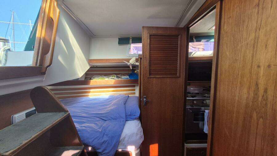 Heaven s Door 35ft Niagara Yacht For Sale