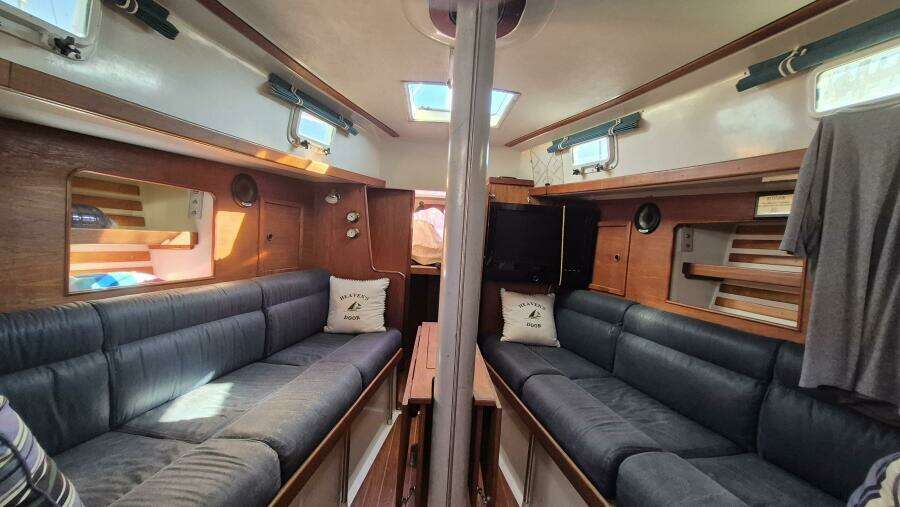 Heaven s Door 35ft Niagara Yacht For Sale