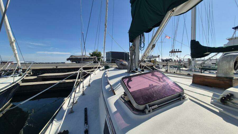 Heaven s Door 35ft Niagara Yacht For Sale