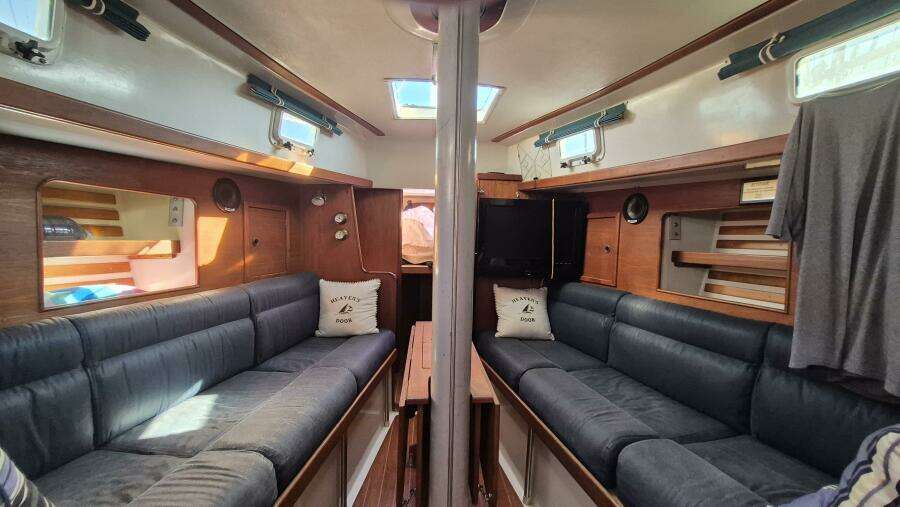 Heaven s Door 35ft Niagara Yacht For Sale