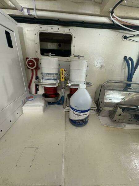 Monkey Business 37ft Egg Harbor Yacht For Sale