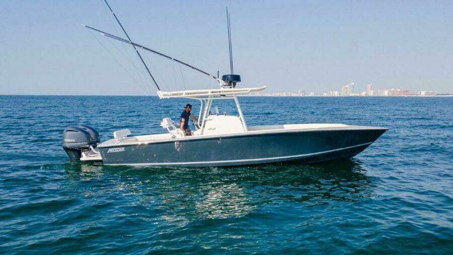 2004 31 Jupiter 31FS Smoke Show Starboard