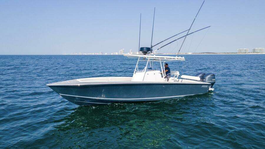 2004 31 Jupiter 31FS Smoke Show Port (2)
