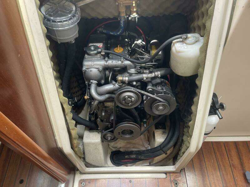 Valkyrie 32ft Beneteau Yacht For Sale