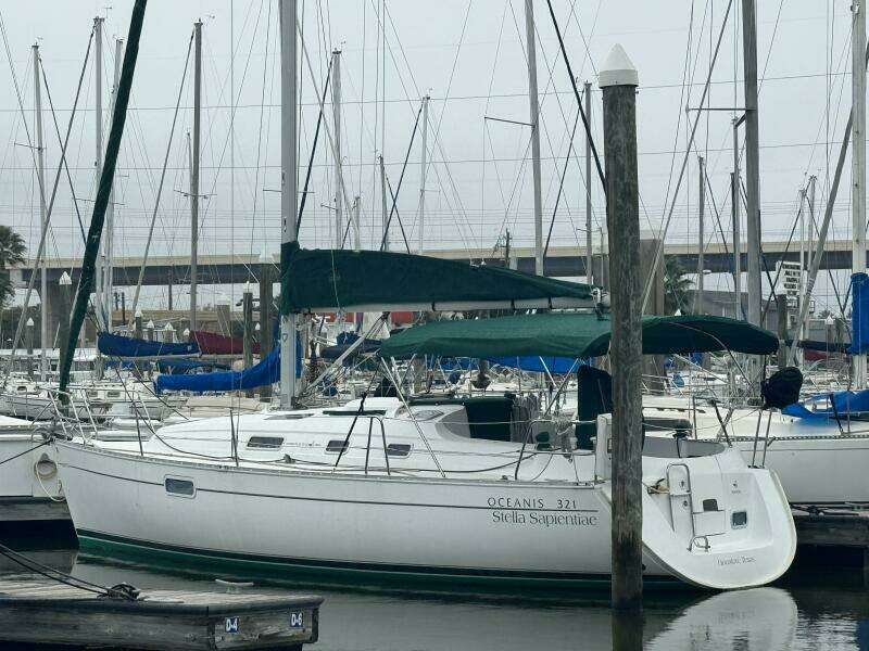 Valkyrie 32ft Beneteau Yacht For Sale
