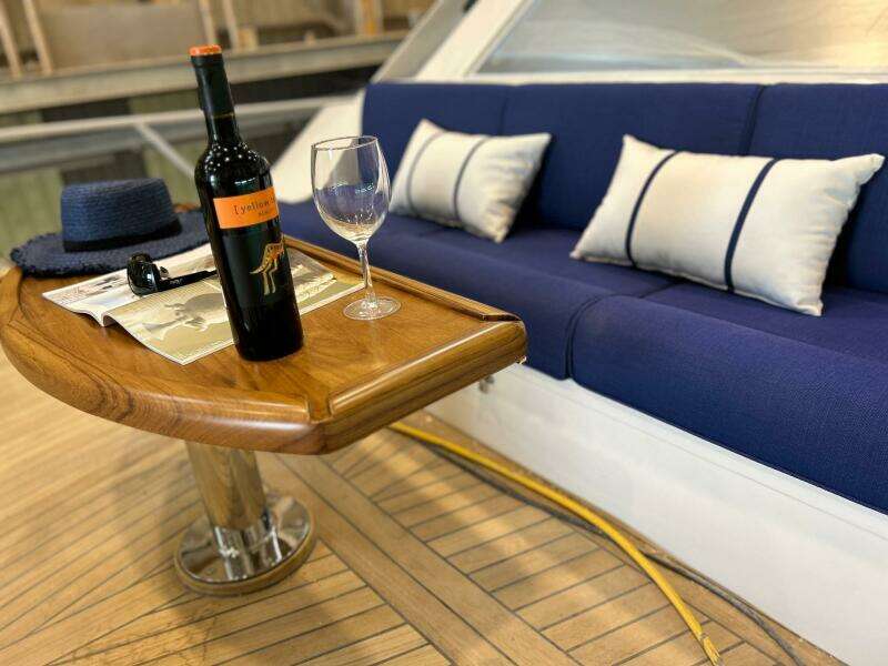 Bow seating
