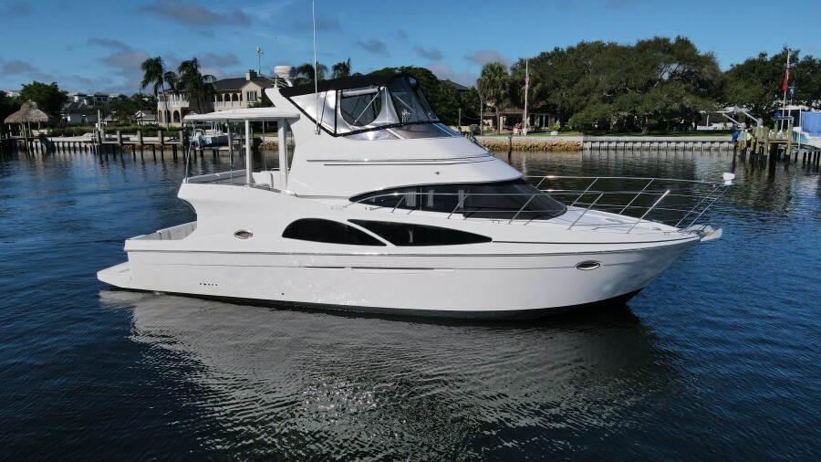 Photo of 2005 Carver 41'