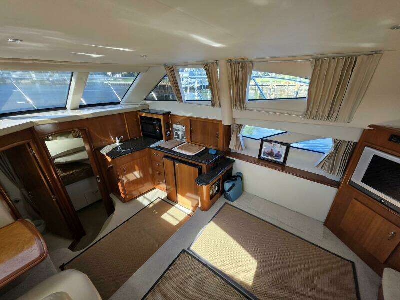 Aloha Spirit 41ft Carver Yacht For Sale