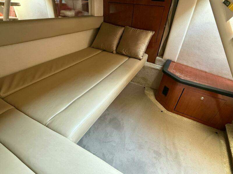 34ft Sea Ray Yacht For Sale