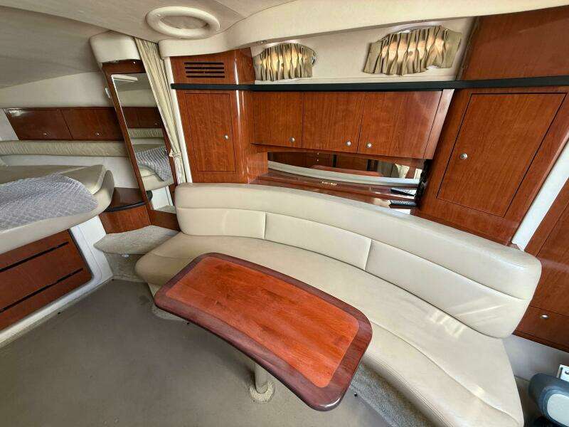 34ft Sea Ray Yacht For Sale