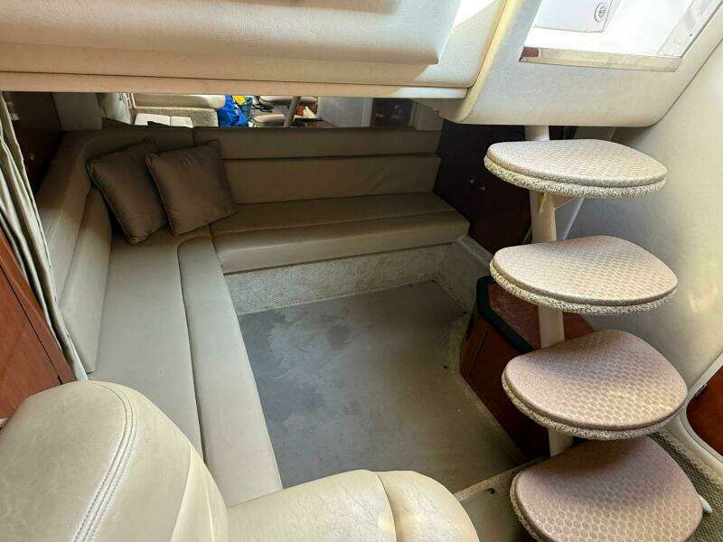 34ft Sea Ray Yacht For Sale